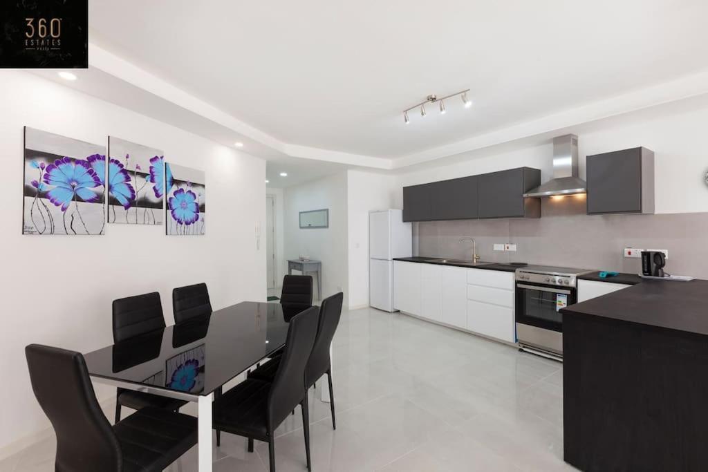 Spacious 2Br Apt In Qawra - Perfect For Families By 360 Estates St. Paul's Bay Ngoại thất bức ảnh