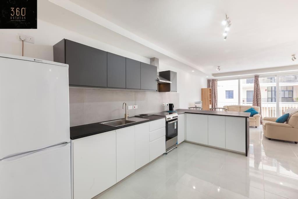 Spacious 2Br Apt In Qawra - Perfect For Families By 360 Estates St. Paul's Bay Ngoại thất bức ảnh
